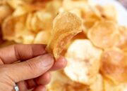 Crunchy And Savory: Easy Homemade Potato Chips Recipe For Snack Lovers!