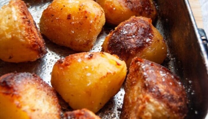 Get Ready To Crunch: The Ultimate Guide To Making The Crispiest Roast Potatoes Ever!