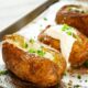 The Ultimate Guide To Making The Best Baked Potato Ever – Easy Steps To A Fluffy, Crispy Spud!