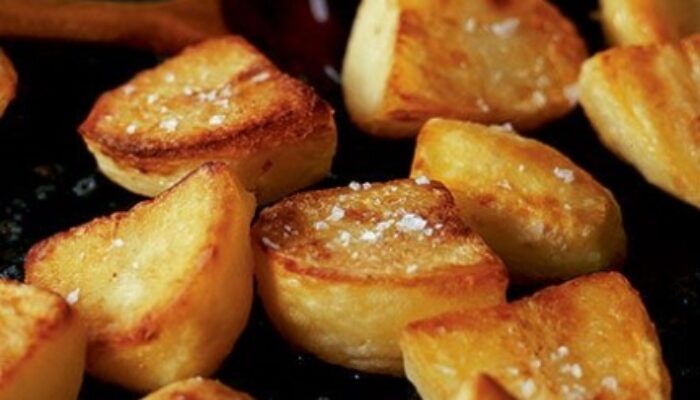 Get Ready To Drool: The Ultimate Guide For Making Insanely Delicious Roast Potatoes