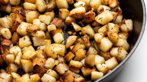 Craving Crispy Perfection? Learn How To Make The Ultimate Fried Potatoes At Home!