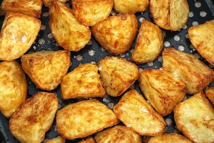 Crispy Perfection: Master The Art Of Making Roast Potatoes In An Air Fryer