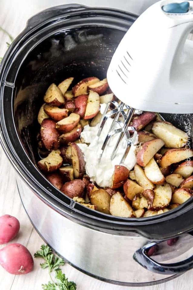 Ultimate Guide: Creating Creamy Slow Cooker Mashed Potatoes