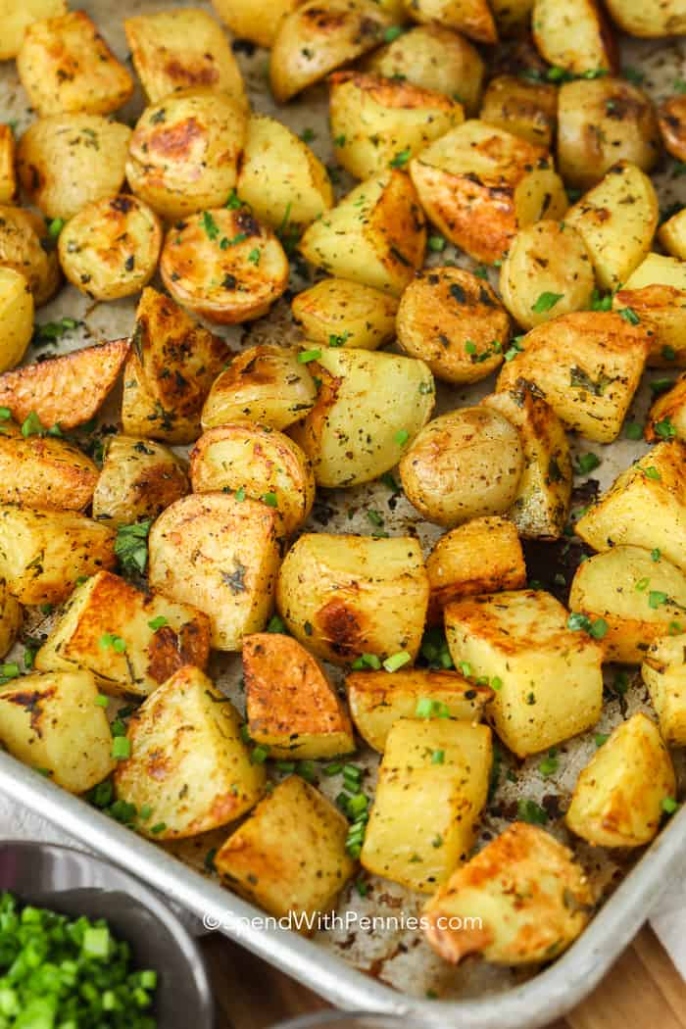 Niche Utama 2 Easy Oven Roasted Potatoes