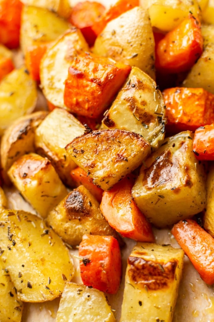 Niche Utama 2 Easy Roasted Potatoes And Carrots • Salt & Lavender