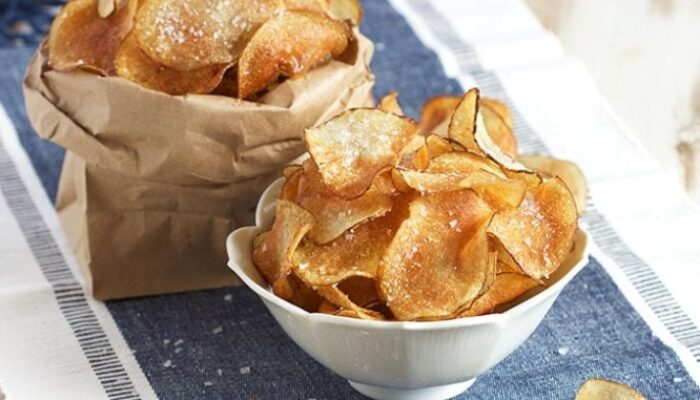 Crunchy Creations: Master The Art Of Making Salt And Vinegar Potato Chips At Home