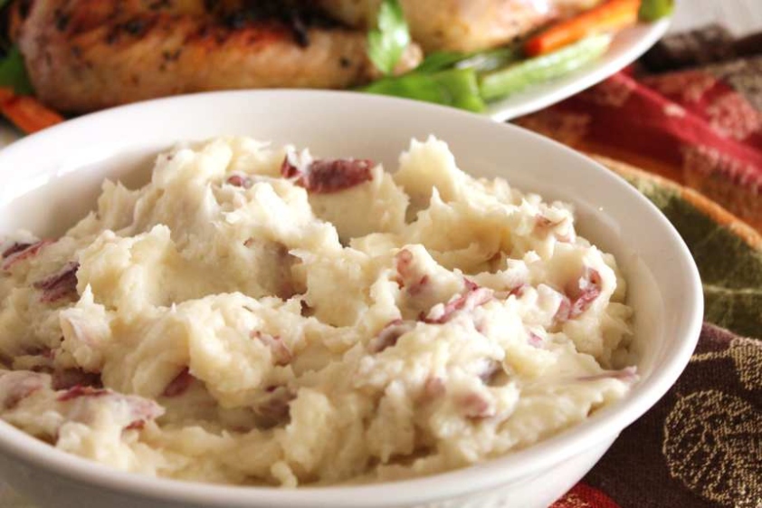 Bold And Beautiful: A Step-by-Step Guide To Perfectly Delicious Red Mashed Potatoes