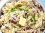 Spice Up Your Side Dish Game: Learn The Secret To Making Flavorful Red Skin Mashed Potatoes