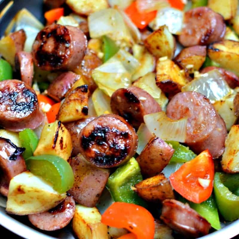 Niche Utama 2 Skillet Sausage & Potatoes